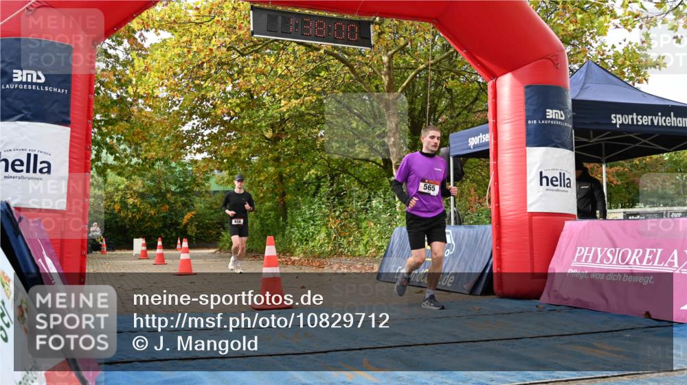 11.10.2026 - Bramfelder Halbmarathon 2026 J. Mangold http://msf.ph/oto/10829712 11.10.2026 11:07:58 Laufen 33, 565, 656 meine-sportfotos.de