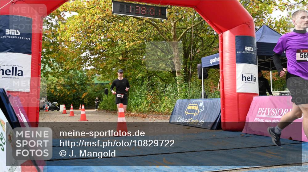 11.10.2026 - Bramfelder Halbmarathon 2026 J. Mangold http://msf.ph/oto/10829722 11.10.2026 11:07:59 Laufen 565, 656 meine-sportfotos.de