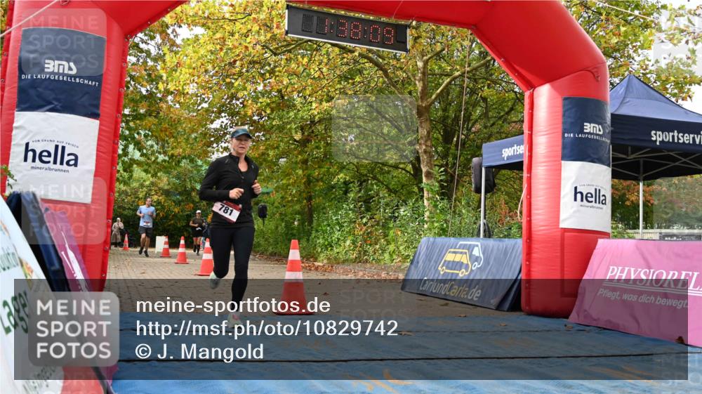 11.10.2026 - Bramfelder Halbmarathon 2026 J. Mangold http://msf.ph/oto/10829742 11.10.2026 11:08:08 Laufen 77, 781 meine-sportfotos.de