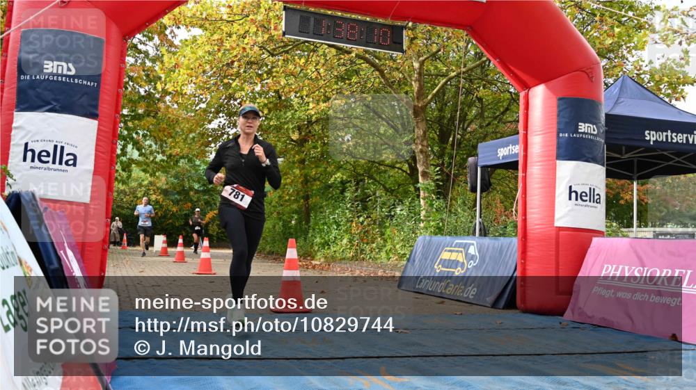 11.10.2026 - Bramfelder Halbmarathon 2026 J. Mangold http://msf.ph/oto/10829744 11.10.2026 11:08:08 Laufen 77, 781 meine-sportfotos.de