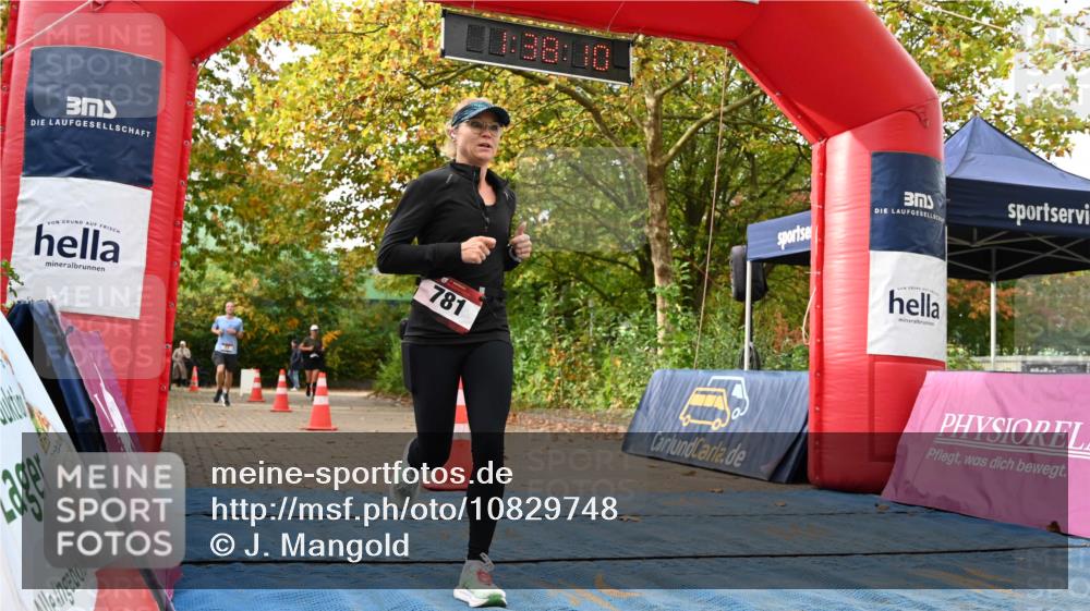 11.10.2026 - Bramfelder Halbmarathon 2026 J. Mangold http://msf.ph/oto/10829748 11.10.2026 11:08:09 Laufen 77, 781 meine-sportfotos.de