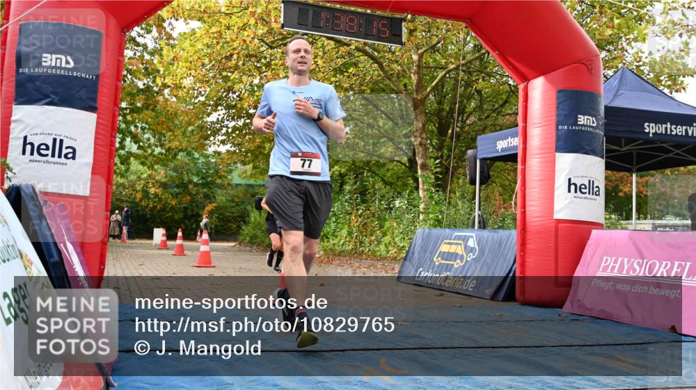 11.10.2026 - Bramfelder Halbmarathon 2026 J. Mangold http://msf.ph/oto/10829765 11.10.2026 11:08:14 Laufen 77, 560 meine-sportfotos.de