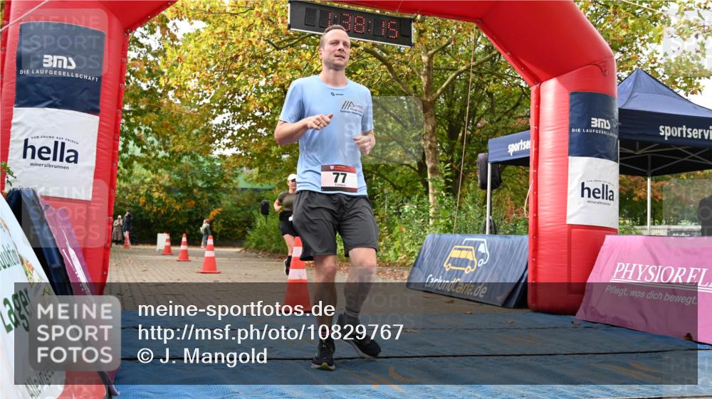 11.10.2026 - Bramfelder Halbmarathon 2026 J. Mangold http://msf.ph/oto/10829767 11.10.2026 11:08:14 Laufen 77, 560 meine-sportfotos.de