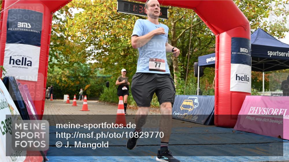 11.10.2026 - Bramfelder Halbmarathon 2026 J. Mangold http://msf.ph/oto/10829770 11.10.2026 11:08:14 Laufen 77, 560 meine-sportfotos.de