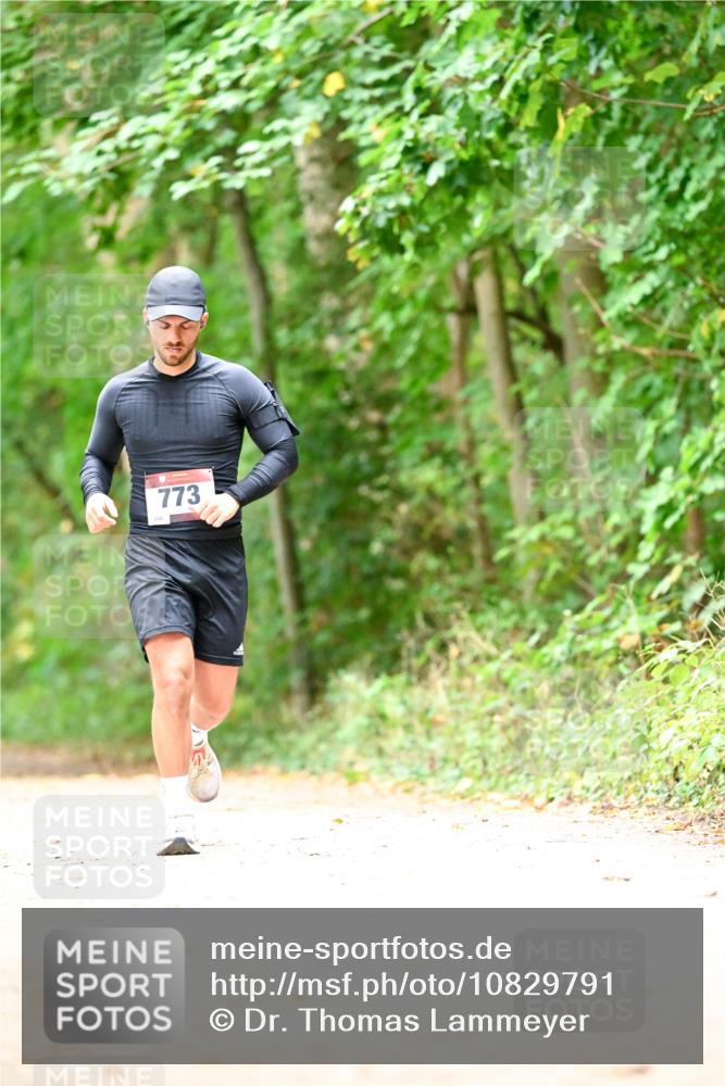 11.10.2026 - Bramfelder Halbmarathon 2026 Dr. Thomas Lammeyer http://msf.ph/oto/10829791 11.10.2026 11:11:37 Laufen 773 meine-sportfotos.de