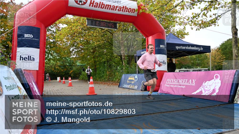 11.10.2026 - Bramfelder Halbmarathon 2026 J. Mangold http://msf.ph/oto/10829803 11.10.2026 11:08:43 Laufen 349, 493 meine-sportfotos.de