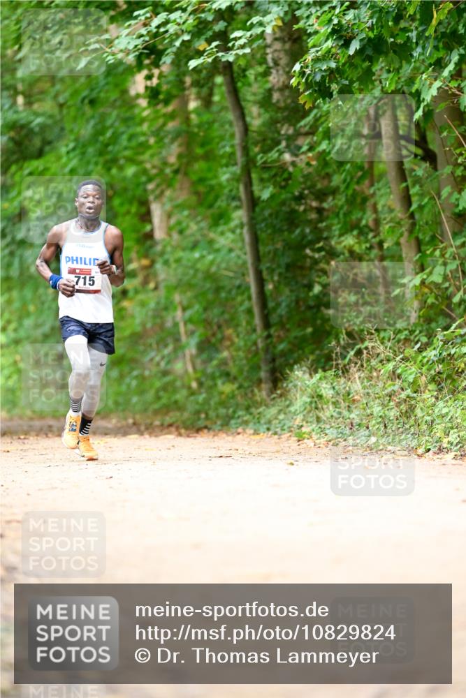 11.10.2026 - Bramfelder Halbmarathon 2026 Dr. Thomas Lammeyer http://msf.ph/oto/10829824 11.10.2026 11:11:42 Laufen 715 meine-sportfotos.de