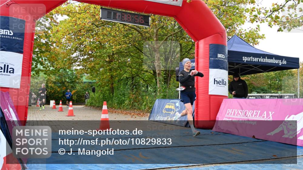 11.10.2026 - Bramfelder Halbmarathon 2026 J. Mangold http://msf.ph/oto/10829833 11.10.2026 11:08:54 Laufen 54, 240 meine-sportfotos.de