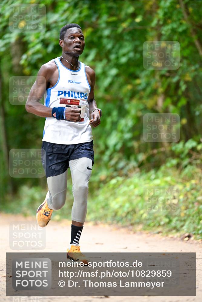 11.10.2026 - Bramfelder Halbmarathon 2026 Dr. Thomas Lammeyer http://msf.ph/oto/10829859 11.10.2026 11:11:45 Laufen 35, 101 meine-sportfotos.de