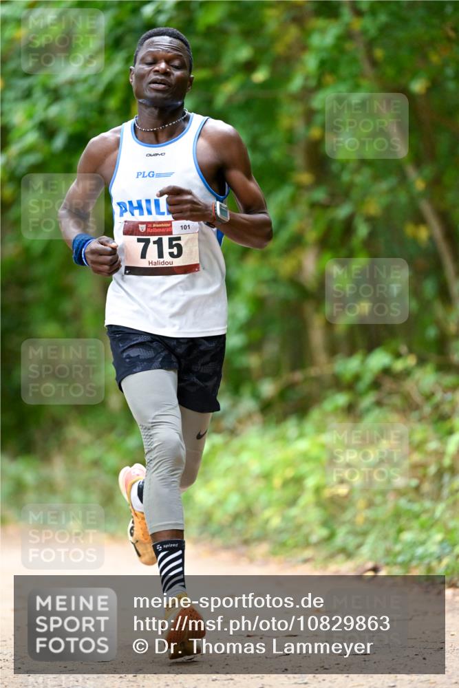 11.10.2026 - Bramfelder Halbmarathon 2026 Dr. Thomas Lammeyer http://msf.ph/oto/10829863 11.10.2026 11:11:45 Laufen 35, 715, 101 meine-sportfotos.de