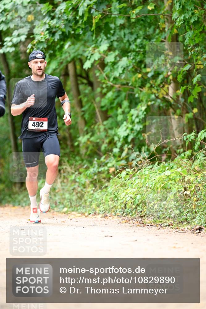 11.10.2026 - Bramfelder Halbmarathon 2026 Dr. Thomas Lammeyer http://msf.ph/oto/10829890 11.10.2026 11:11:56 Laufen 492 meine-sportfotos.de