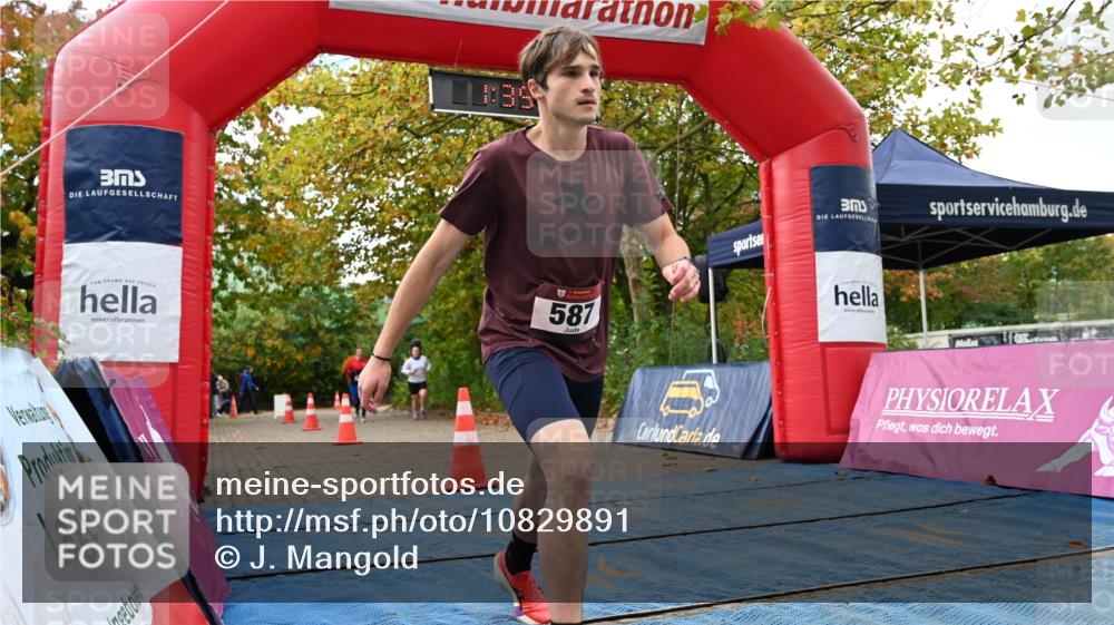 11.10.2026 - Bramfelder Halbmarathon 2026 J. Mangold http://msf.ph/oto/10829891 11.10.2026 11:09:19 Laufen 278, 409 meine-sportfotos.de