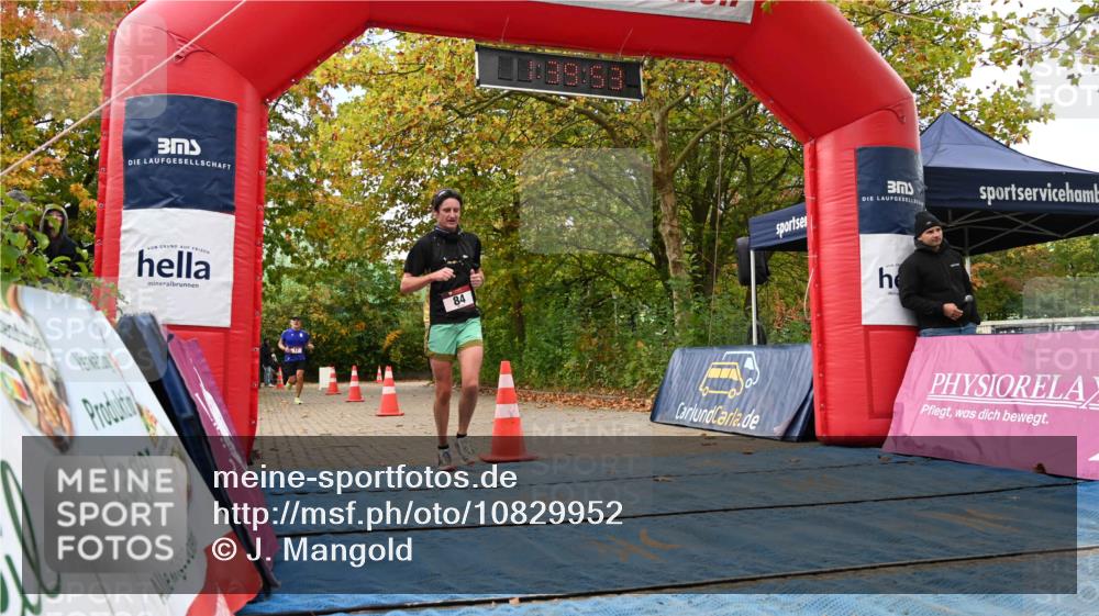 11.10.2026 - Bramfelder Halbmarathon 2026 J. Mangold http://msf.ph/oto/10829952 11.10.2026 11:09:51 Laufen 17, 84 meine-sportfotos.de