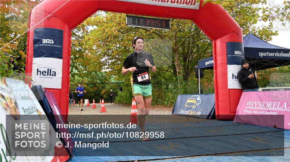 11.10.2026 - Bramfelder Halbmarathon 2026 J. Mangold http://msf.ph/oto/10829958 11.10.2026 11:09:52 Laufen 17, 84 meine-sportfotos.de