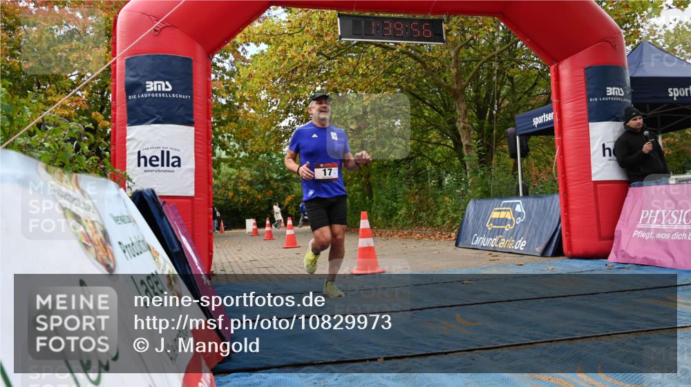 11.10.2026 - Bramfelder Halbmarathon 2026 J. Mangold http://msf.ph/oto/10829973 11.10.2026 11:09:55 Laufen 17, 84 meine-sportfotos.de