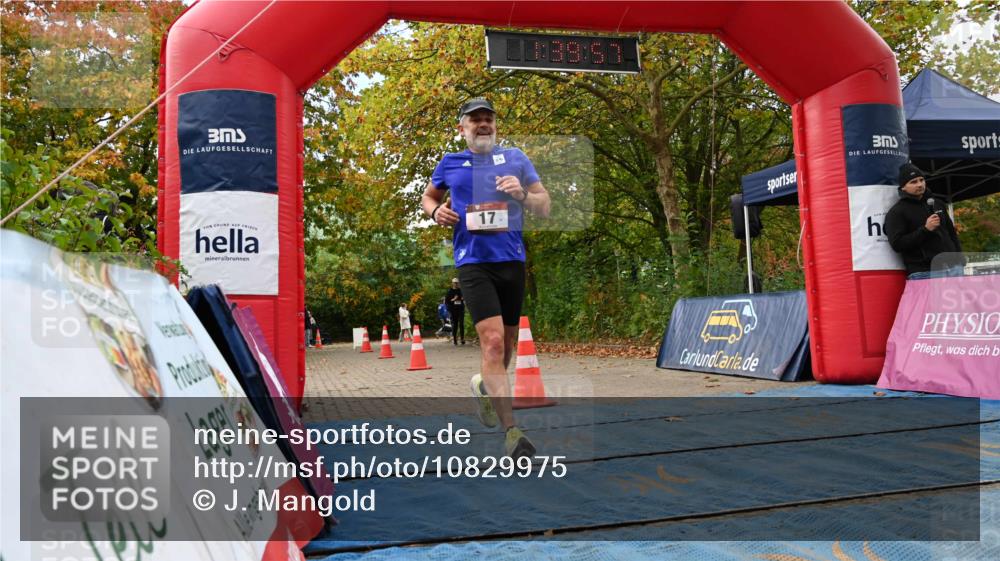 11.10.2026 - Bramfelder Halbmarathon 2026 J. Mangold http://msf.ph/oto/10829975 11.10.2026 11:09:55 Laufen 17, 84 meine-sportfotos.de