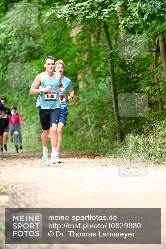 11.10.2026 - Bramfelder Halbmarathon 2026 Dr. Thomas Lammeyer http://msf.ph/oto/10829980 11.10.2026 11:12:17 Laufen 638, 6 meine-sportfotos.de