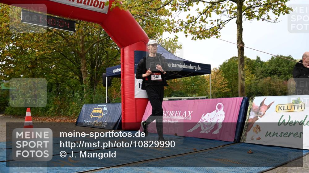 11.10.2026 - Bramfelder Halbmarathon 2026 J. Mangold http://msf.ph/oto/10829990 11.10.2026 11:10:03 Laufen 541 meine-sportfotos.de