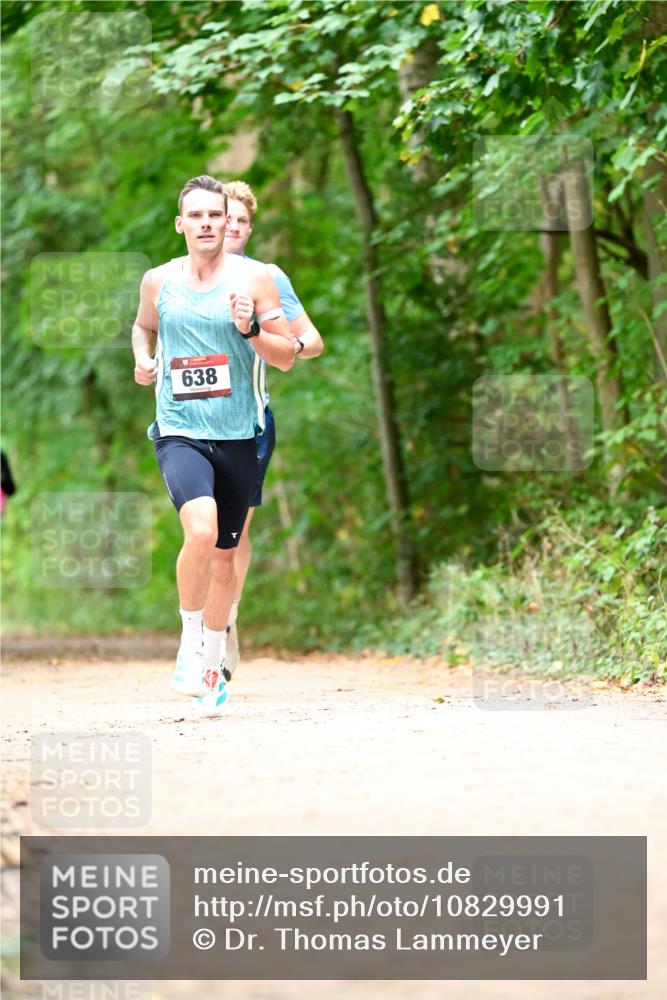 11.10.2026 - Bramfelder Halbmarathon 2026 Dr. Thomas Lammeyer http://msf.ph/oto/10829991 11.10.2026 11:12:18 Laufen 638 meine-sportfotos.de