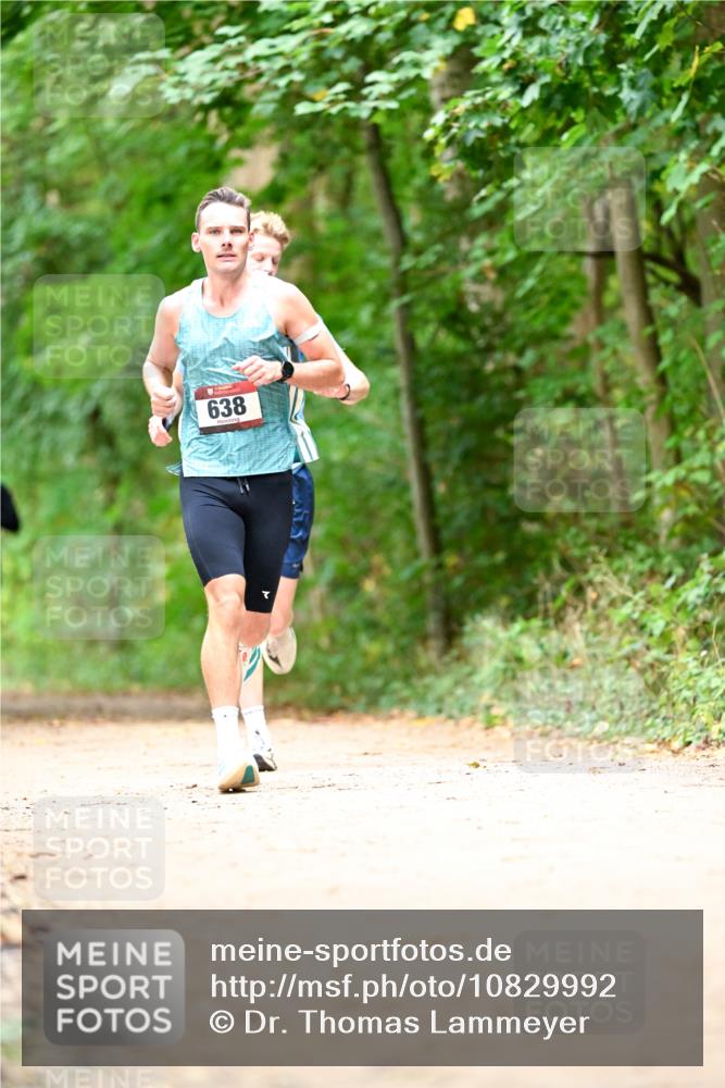 11.10.2026 - Bramfelder Halbmarathon 2026 Dr. Thomas Lammeyer http://msf.ph/oto/10829992 11.10.2026 11:12:18 Laufen 638 meine-sportfotos.de