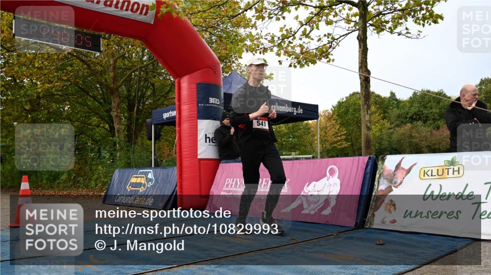 11.10.2026 - Bramfelder Halbmarathon 2026 J. Mangold http://msf.ph/oto/10829993 11.10.2026 11:10:03 Laufen 541 meine-sportfotos.de