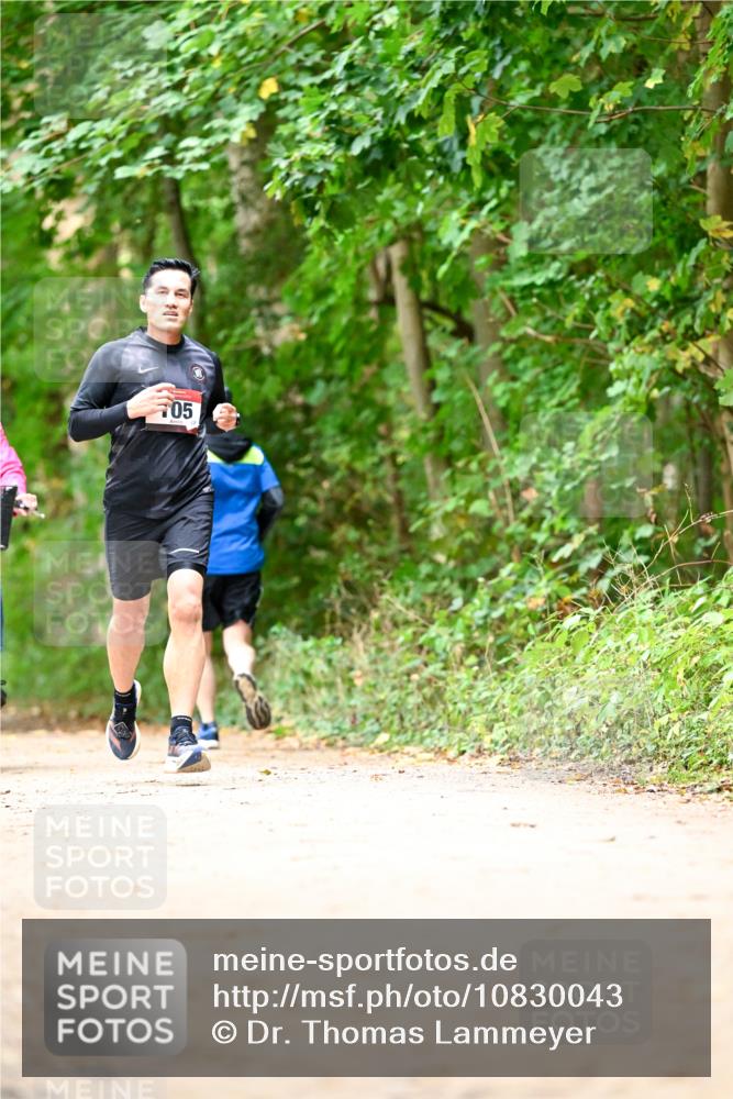 11.10.2026 - Bramfelder Halbmarathon 2026 Dr. Thomas Lammeyer http://msf.ph/oto/10830043 11.10.2026 11:12:23 Laufen 705 meine-sportfotos.de