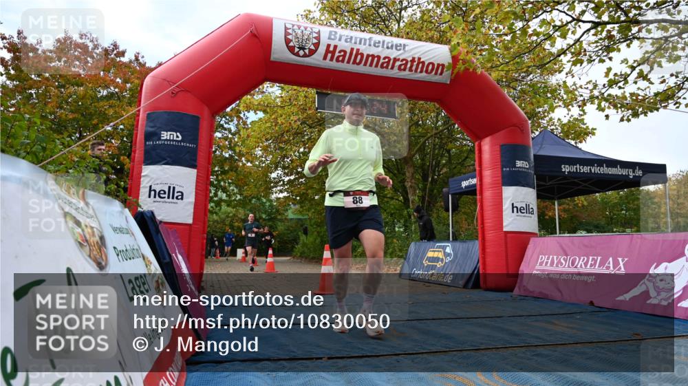 11.10.2026 - Bramfelder Halbmarathon 2026 J. Mangold http://msf.ph/oto/10830050 11.10.2026 11:10:23 Laufen 9, 88, 201, 230, 729 meine-sportfotos.de