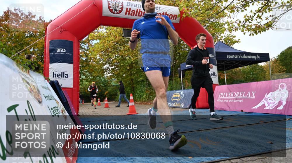 11.10.2026 - Bramfelder Halbmarathon 2026 J. Mangold http://msf.ph/oto/10830068 11.10.2026 11:10:29 Laufen 9, 29, 201, 729 meine-sportfotos.de