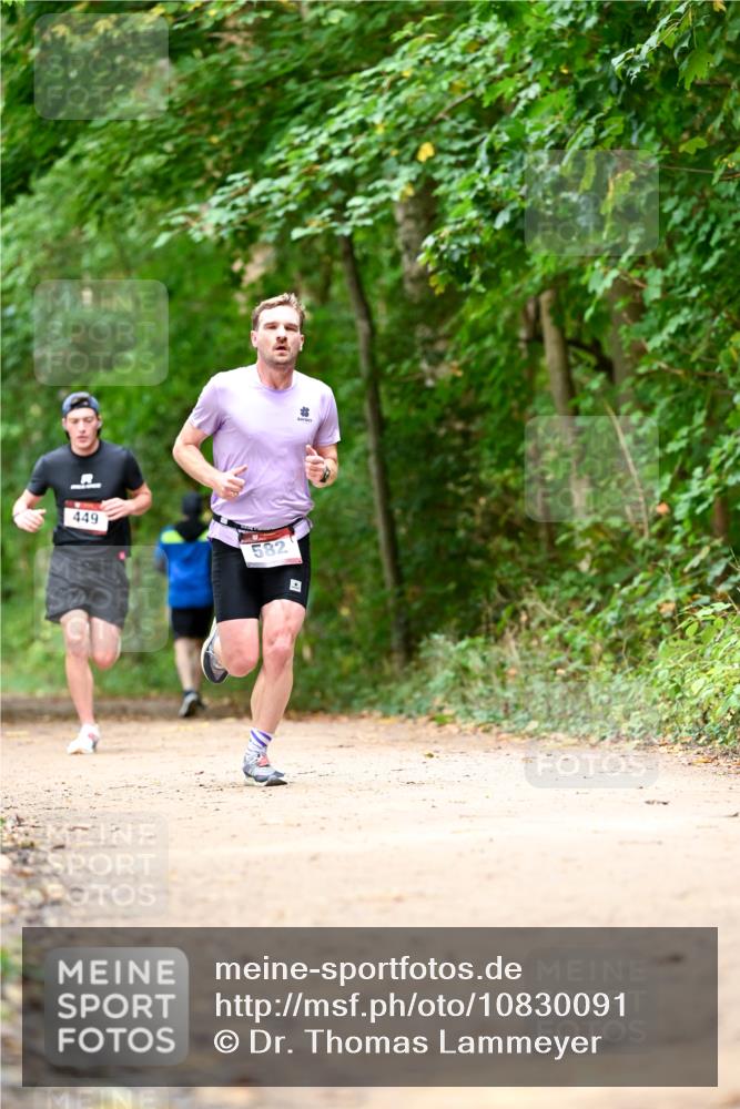 11.10.2026 - Bramfelder Halbmarathon 2026 Dr. Thomas Lammeyer http://msf.ph/oto/10830091 11.10.2026 11:12:27 Laufen 449, 582 meine-sportfotos.de