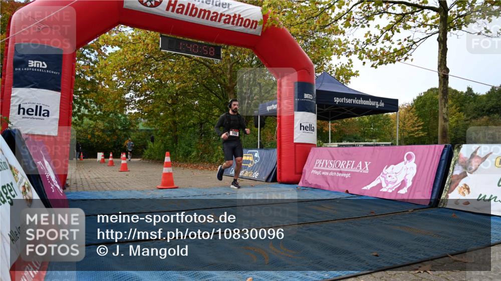 11.10.2026 - Bramfelder Halbmarathon 2026 J. Mangold http://msf.ph/oto/10830096 11.10.2026 11:10:57 Laufen 102 meine-sportfotos.de