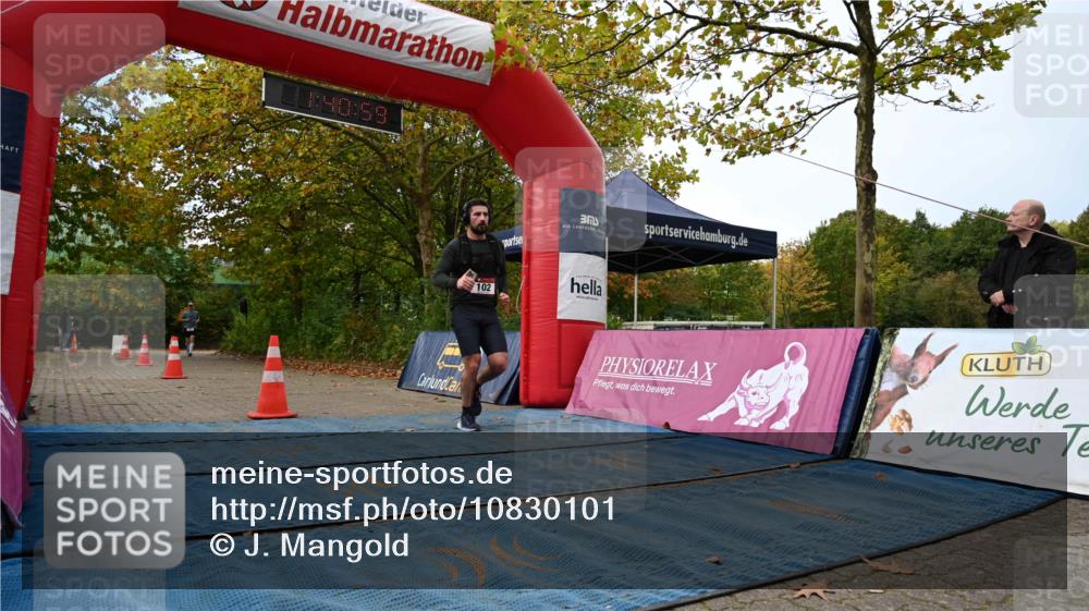 11.10.2026 - Bramfelder Halbmarathon 2026 J. Mangold http://msf.ph/oto/10830101 11.10.2026 11:10:57 Laufen 102 meine-sportfotos.de