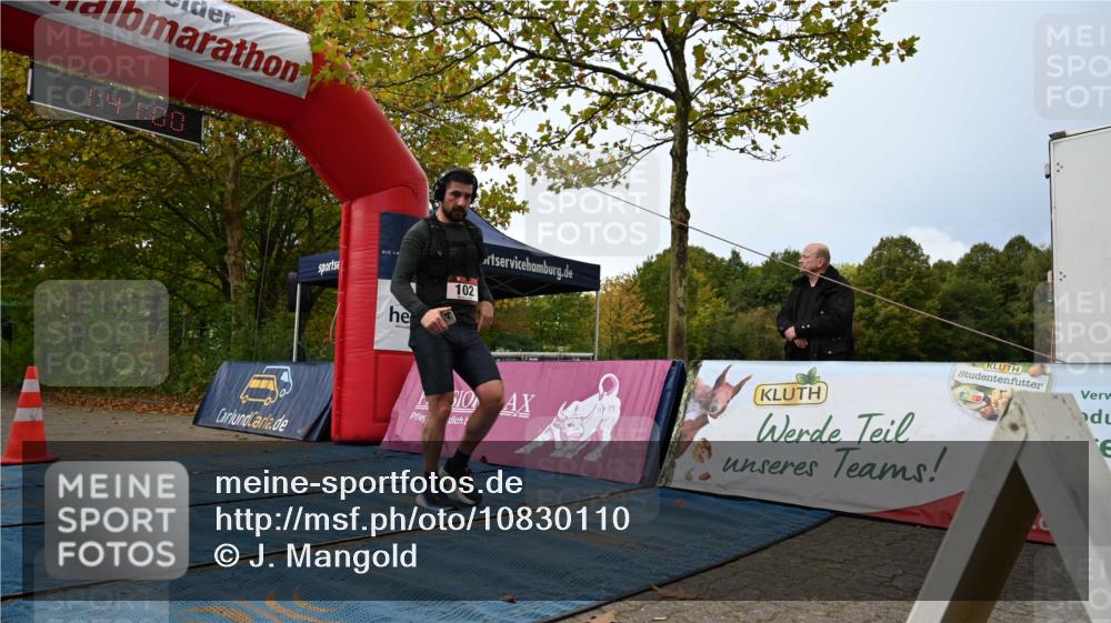 11.10.2026 - Bramfelder Halbmarathon 2026 J. Mangold http://msf.ph/oto/10830110 11.10.2026 11:10:58 Laufen 102 meine-sportfotos.de
