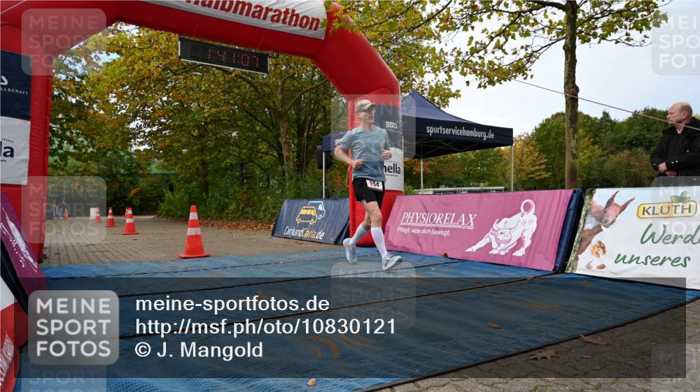 11.10.2026 - Bramfelder Halbmarathon 2026 J. Mangold http://msf.ph/oto/10830121 11.10.2026 11:11:05 Laufen 154 meine-sportfotos.de