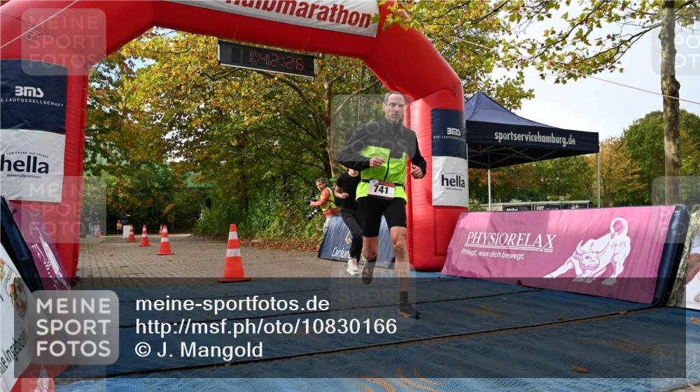 11.10.2026 - Bramfelder Halbmarathon 2026 J. Mangold http://msf.ph/oto/10830166 11.10.2026 11:12:25 Laufen 292, 506, 741 meine-sportfotos.de