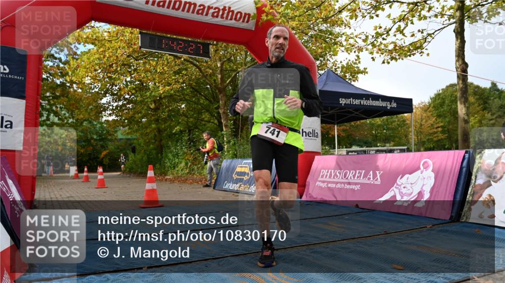 11.10.2026 - Bramfelder Halbmarathon 2026 J. Mangold http://msf.ph/oto/10830170 11.10.2026 11:12:25 Laufen 292, 506, 741 meine-sportfotos.de