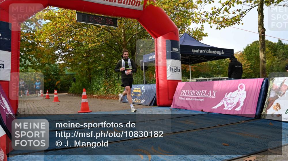 11.10.2026 - Bramfelder Halbmarathon 2026 J. Mangold http://msf.ph/oto/10830182 11.10.2026 11:12:34 Laufen 562, 563, 633 meine-sportfotos.de
