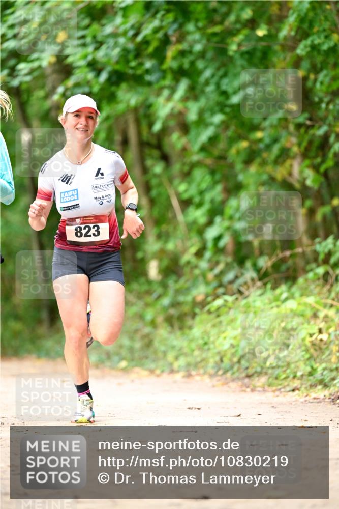 11.10.2026 - Bramfelder Halbmarathon 2026 Dr. Thomas Lammeyer http://msf.ph/oto/10830219 11.10.2026 11:12:49 Laufen 823 meine-sportfotos.de