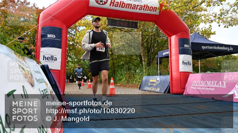 11.10.2026 - Bramfelder Halbmarathon 2026 J. Mangold http://msf.ph/oto/10830220 11.10.2026 11:13:10 Laufen 510, 792 meine-sportfotos.de