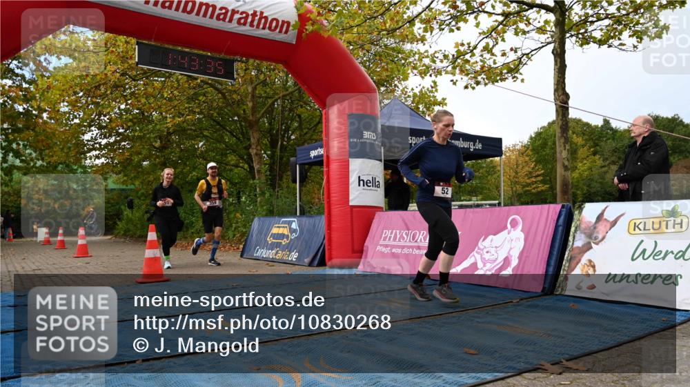 11.10.2026 - Bramfelder Halbmarathon 2026 J. Mangold http://msf.ph/oto/10830268 11.10.2026 11:13:34 Laufen 52, 359, 361 meine-sportfotos.de