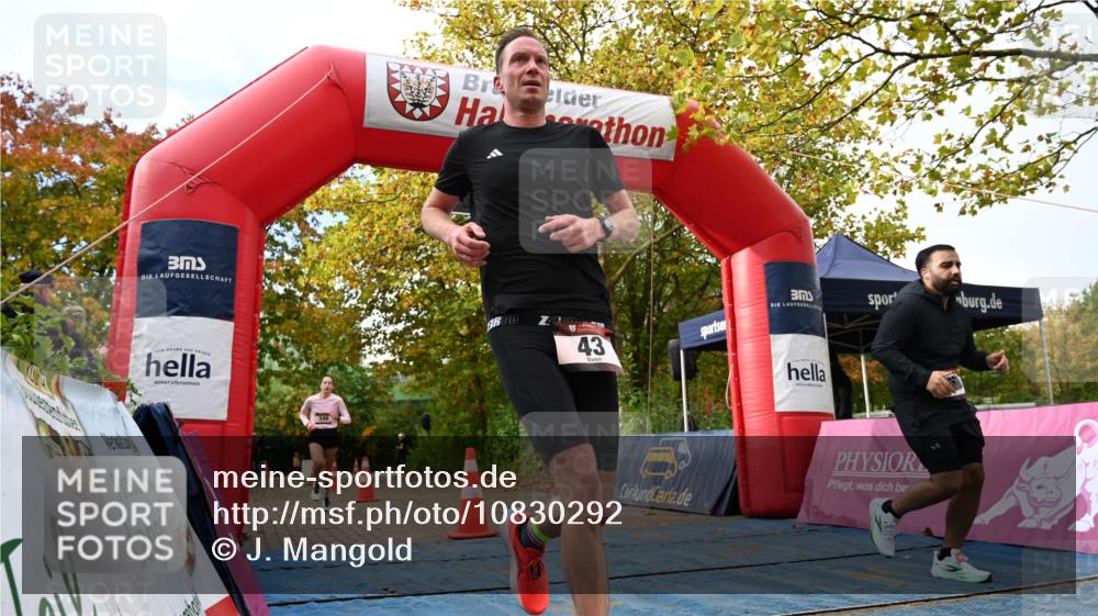 11.10.2026 - Bramfelder Halbmarathon 2026 J. Mangold http://msf.ph/oto/10830292 11.10.2026 11:13:54 Laufen 43, 346, 796 meine-sportfotos.de
