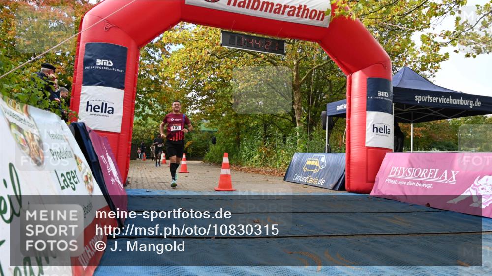 11.10.2026 - Bramfelder Halbmarathon 2026 J. Mangold http://msf.ph/oto/10830315 11.10.2026 11:14:19 Laufen 101, 760 meine-sportfotos.de