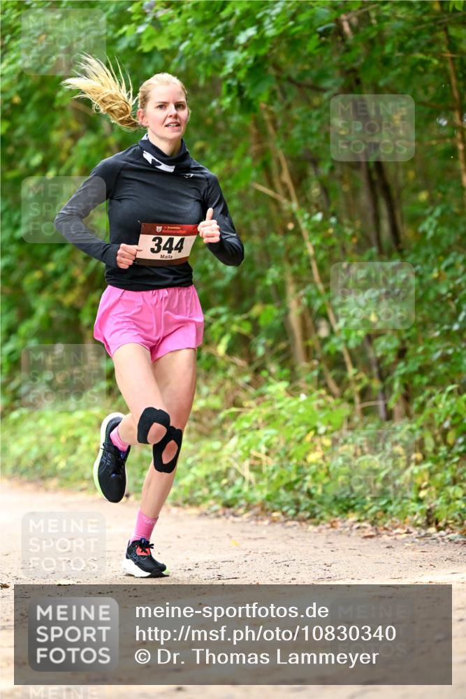 11.10.2026 - Bramfelder Halbmarathon 2026 Dr. Thomas Lammeyer http://msf.ph/oto/10830340 11.10.2026 11:13:07 Laufen 344 meine-sportfotos.de
