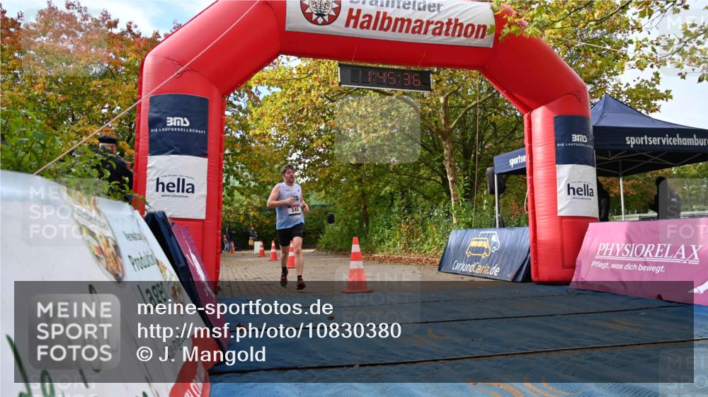 11.10.2026 - Bramfelder Halbmarathon 2026 J. Mangold http://msf.ph/oto/10830380 11.10.2026 11:15:35 Laufen 345 meine-sportfotos.de