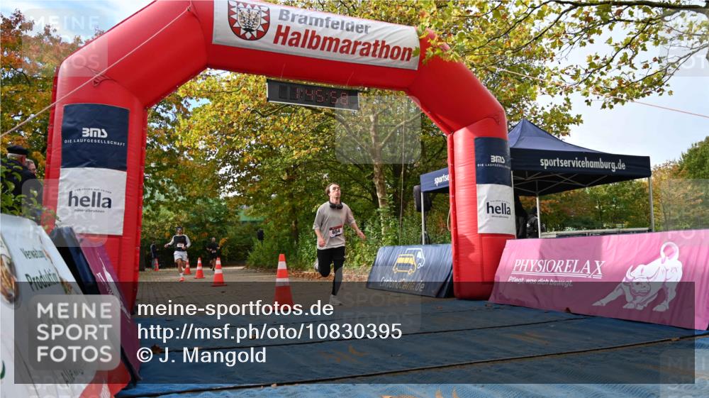 11.10.2026 - Bramfelder Halbmarathon 2026 J. Mangold http://msf.ph/oto/10830395 11.10.2026 11:15:57 Laufen 454, 654 meine-sportfotos.de