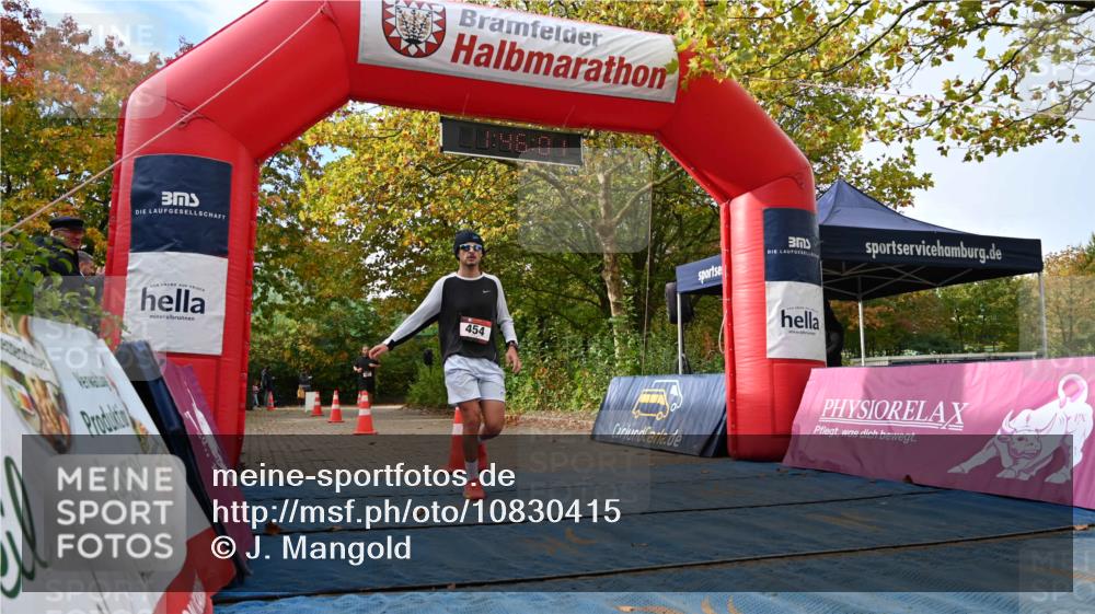 11.10.2026 - Bramfelder Halbmarathon 2026 J. Mangold http://msf.ph/oto/10830415 11.10.2026 11:16:00 Laufen 321, 454, 654 meine-sportfotos.de