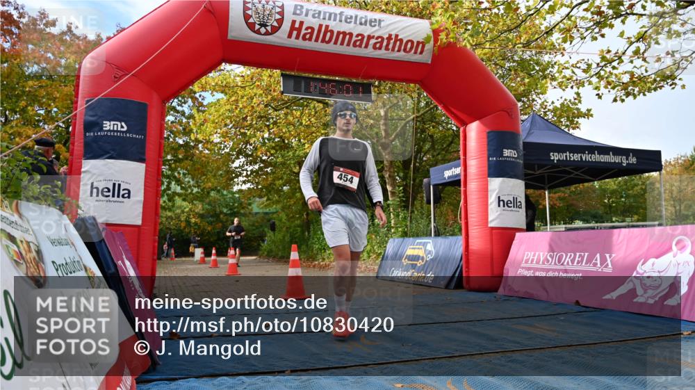 11.10.2026 - Bramfelder Halbmarathon 2026 J. Mangold http://msf.ph/oto/10830420 11.10.2026 11:16:00 Laufen 321, 454, 654 meine-sportfotos.de