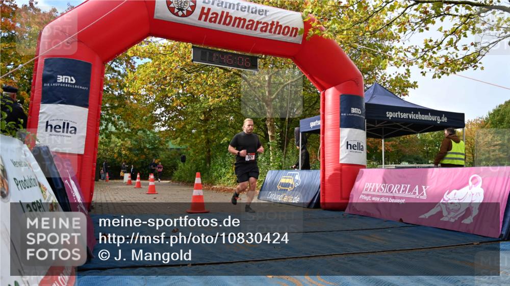 11.10.2026 - Bramfelder Halbmarathon 2026 J. Mangold http://msf.ph/oto/10830424 11.10.2026 11:16:04 Laufen 321, 454, 725 meine-sportfotos.de