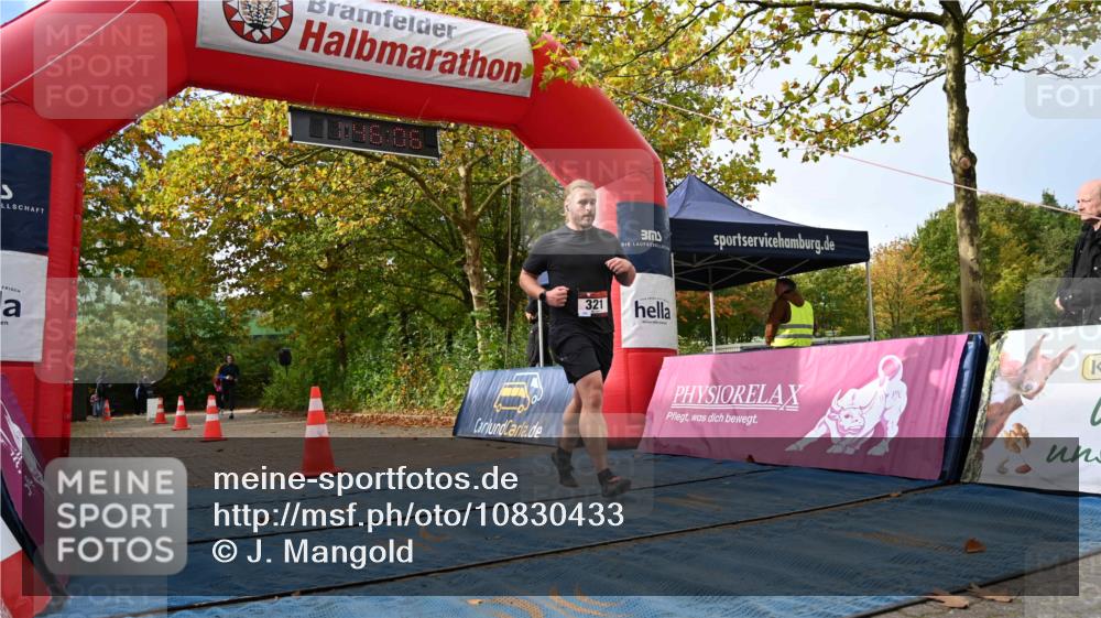 11.10.2026 - Bramfelder Halbmarathon 2026 J. Mangold http://msf.ph/oto/10830433 11.10.2026 11:16:05 Laufen 321, 725 meine-sportfotos.de