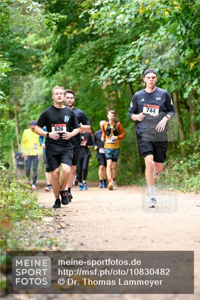 11.10.2026 - Bramfelder Halbmarathon 2026 Dr. Thomas Lammeyer http://msf.ph/oto/10830482 11.10.2026 11:13:28 Laufen 626, 744 meine-sportfotos.de
