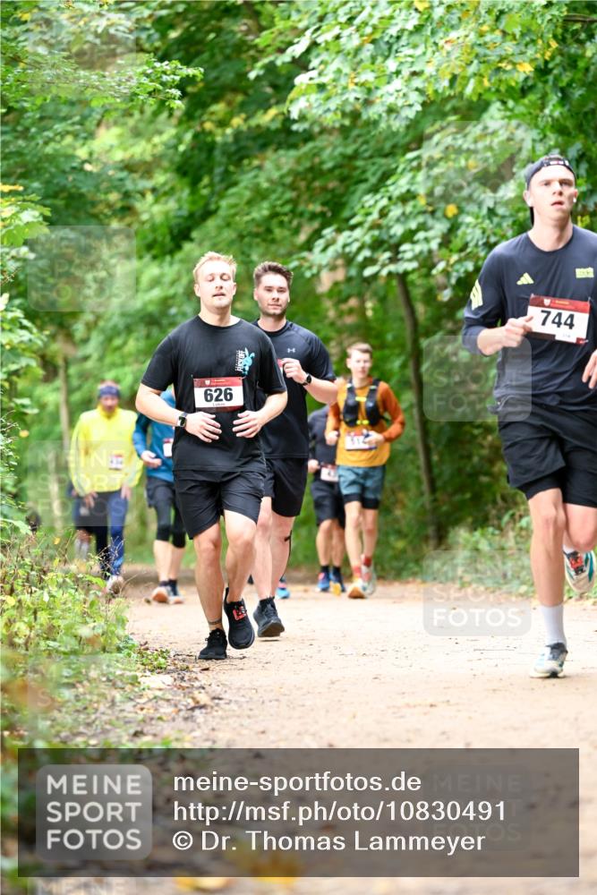 11.10.2026 - Bramfelder Halbmarathon 2026 Dr. Thomas Lammeyer http://msf.ph/oto/10830491 11.10.2026 11:13:29 Laufen 626, 744 meine-sportfotos.de
